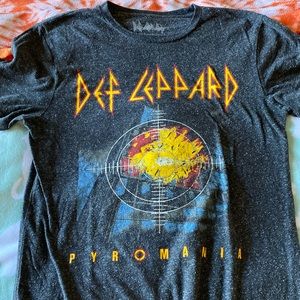 Def Leppard T-shirt